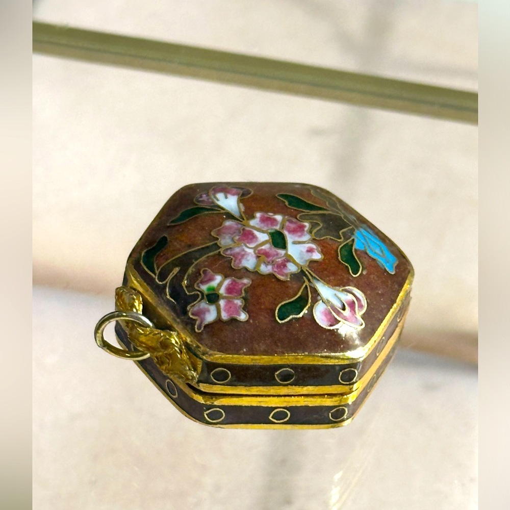 Vintage 1900’s Japanese Cloisonné Pendant box